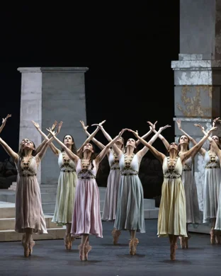 Ballet Magnificat: A Christmas Dream theatre performance